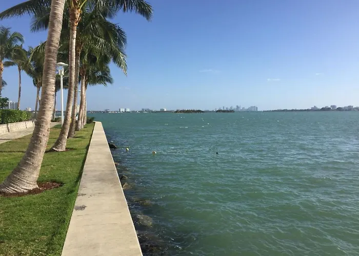 North Bay Village Apartment
